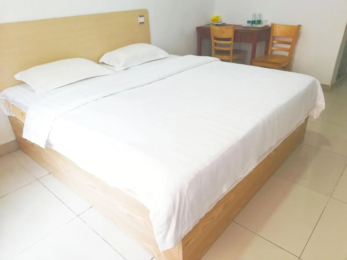 Ru Jia Hotel Sihanouk Σίχανουκβιλ 3*,